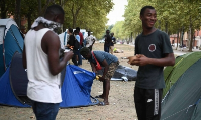 مشروع قانون الهجرة الجديد في فرنسا يثير مخاوف الإعادة القسرية