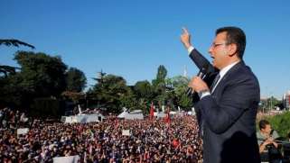 الحظر السياسي يعبد الطريق أمام فوز أردوغان بانتخابات 2023