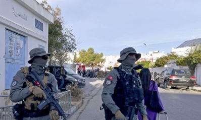 إقبال محدود على الانتخابات: الوضع المعيشي يسيطر على اهتمام التونسيين