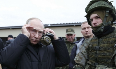 بوتين يدافع عن الجيش أم يدافع عن وضعه في مواجهة رئيس فاغنر