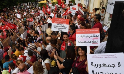حضور سياسي باهت للمرأة التونسية وسط مخاوف من ردّة على مكتسباتها