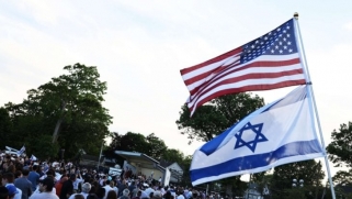 تعبئة تاريخية لليهود الأمريكيين في مواجهة انجراف إسرائيل