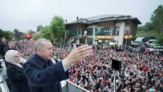 رجب طيب اردوغان : الاستقامة والحكم