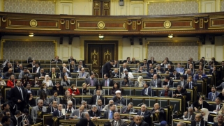 جدل بين الحكومة والمعارضة في مصر بشأن زيادة عدد أعضاء البرلمان