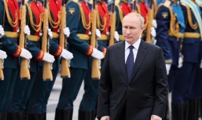 ما احتمالات سقوط بوتين؟