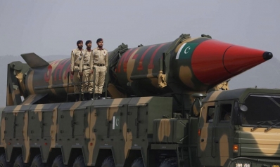 باكستان تقود العالم نحو أزمة جديدة بمشروعها النووي