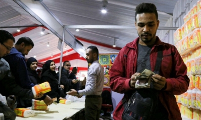 مصر تغامر بتفاقم التضخم في ظل زيادة المعروض النقدي