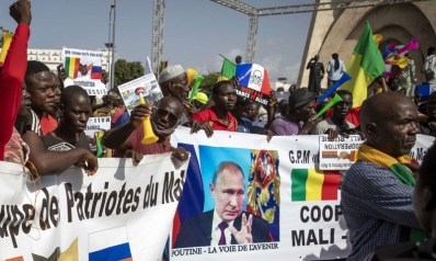 موسكو تواجه مخاطر خسارة نفوذها في أفريقيا بقمّة روسية – أفريقية
