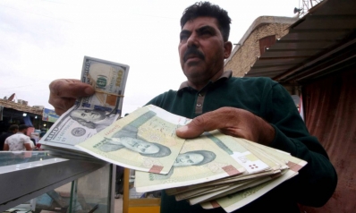 مصارف تعمل بواجهات عراقية وتقدم خدمات مالية كبيرة لإيران
