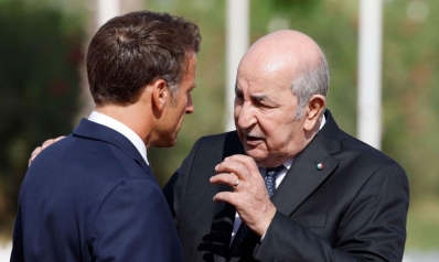 دعوة فرنسية جديدة للرئيس تبون تحيي الجدل حول العلاقات المتذبذبة بين البلدين