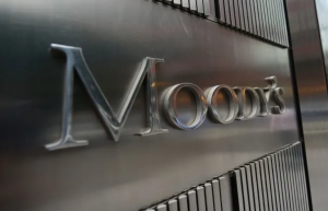 Moodys joins Fitch and lowers its outlook on Americas credit rating
