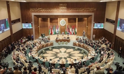 القمة العربية أمام تحدي انتزاع المبادرة من إسرائيل وإيران