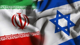 إيران وإسرائيل.. بين الايديولوجية المشددة والسياسة البراغماتية.