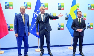 برلمان تركيا يفتح باب «الناتو» للسويد