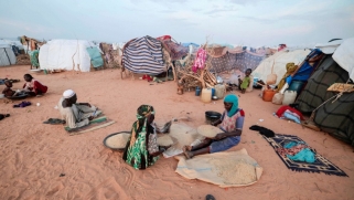 صرخات الموت جوعا تتعالى مع دوي المدافع في السودان