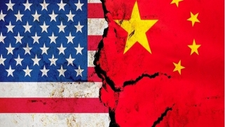 الصين والولايات المتحدة: هل آن أوان الانفصال بينهما؟