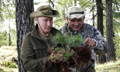 ما الأسباب التي دفعت بوتين لإقالة وزير دفاعه سيرغي شويغو؟