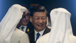 زعماء عرب في بكين للبحث عن صيغة تعاون اقتصادي لا تستفز واشنطن
