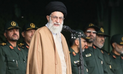 قبضة النظام في العقيدة الإيرانية