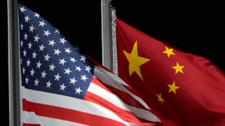 حرب التكنولوجيا بين الولايات المتحدة والصين تهدد التقدم العلمي