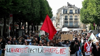 مسيرات حاشدة في فرنسا رفضا لصعود اليمين المتطرف