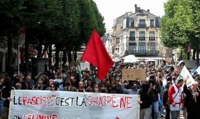 مسيرات حاشدة في فرنسا رفضا لصعود اليمين المتطرف
