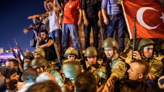 تركيا ٢٠١٦م… الشعب يتصدى للانقلاب