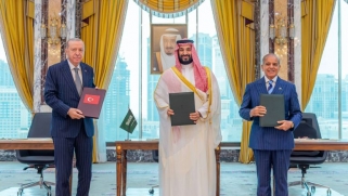 (من تداعيات أزمة شباط  2026 إلى هندسة الأمن الإقليمي: اتفاق مكة نموذجاً. (19).