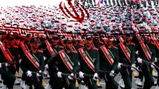 الحرس الثوري بين العقوبات وإعادة تشكيل الدولة الإيرانية